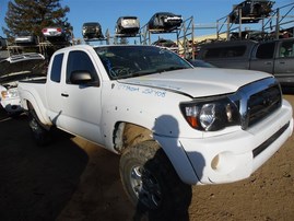 2007 TOYOTA TACOMA XTRA CAB WHITE 4.0 AT 4WD TRD OFF ROAD PACKAGE Z21408